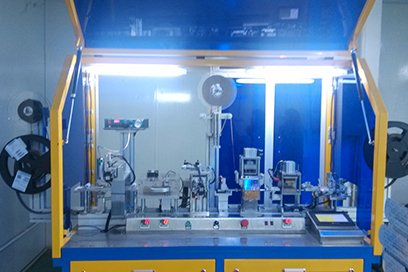 雙界面卡自動(dòng)背膠點(diǎn)錫機(jī)